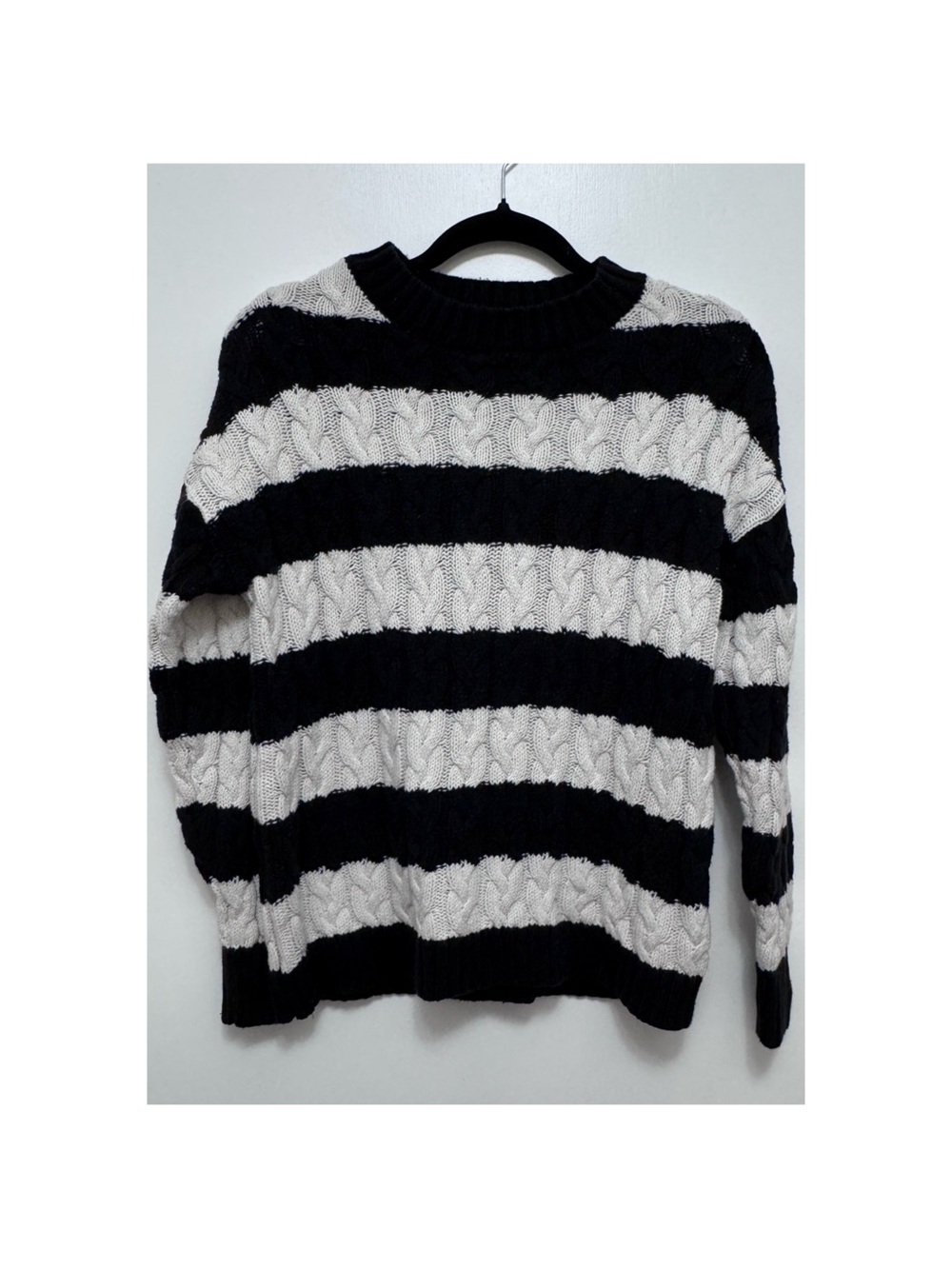 Time and Tru Black & White Striped Cable Knit Crew Sweater